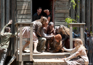 Illustration for article titled The Governor finally gets evil on The Walking Dead